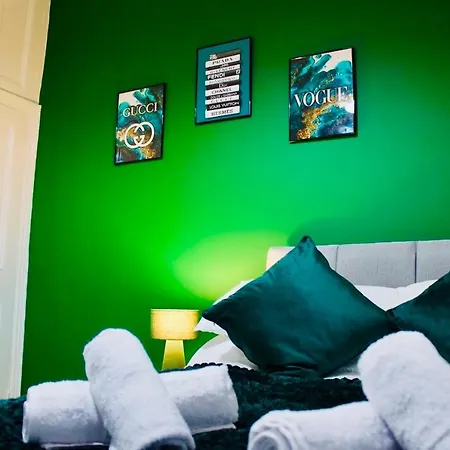 Gifford St Retreat 3br Entire