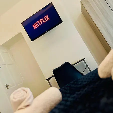 Gifford St Retreat 3br Entire *